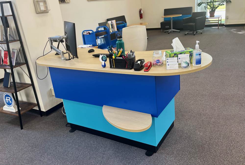 YAKETY YAK 307 Island Counter Rockhurst University, Greenlease Library.