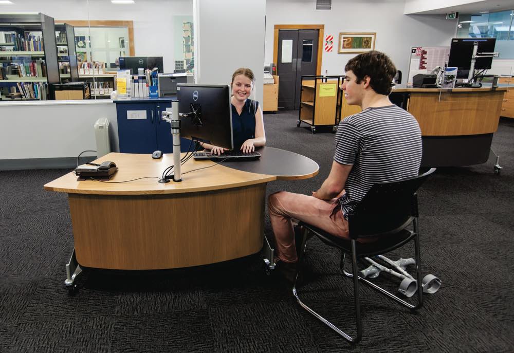 YAKETY YAK 202 Desk's electric height adjustability means accommodating customers with disabilities happens naturally.