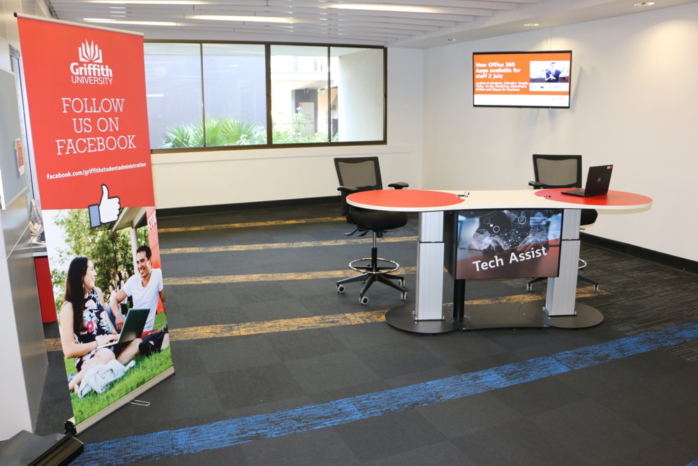 YAKETY YAK 240 deployed at a dual IT help station, at Griffith University, Nathan Campus.