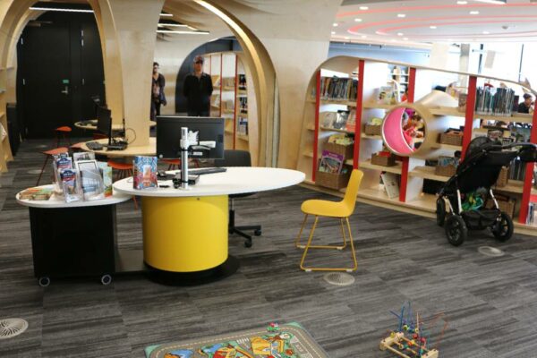 YAKETY YAK Oval 103 Pod teamed with 100 Support Caddy, in the children’s library.