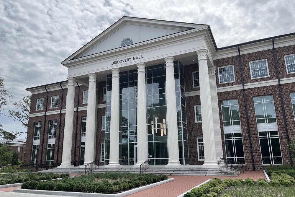 The newly built Discovery Hall mirrors the traditional architecture of the existing Randall Library.