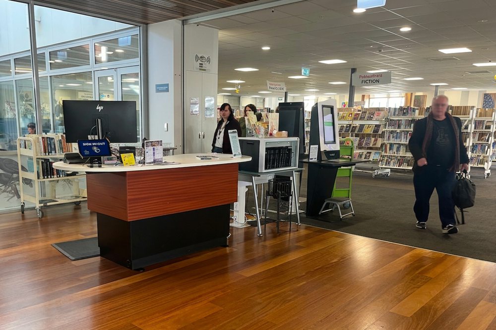 YAKETY YAK 307 Counter in Sapale timber veneer welcomes patrons at the Whakatane Library.