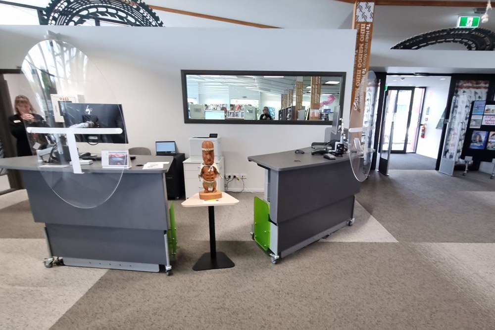 YAKETY YAK 204 Desk partnered with YAKETY YAK 209 Desk, both fitted with YAKETY YAK COVID Screens, at Motueka Library, NZ.